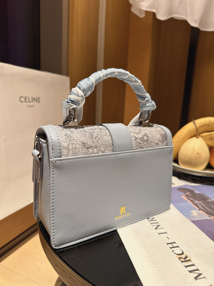 Popular high-end sense niche handbag new fashion embroidery small square bag single shoulder crossbody bag woman