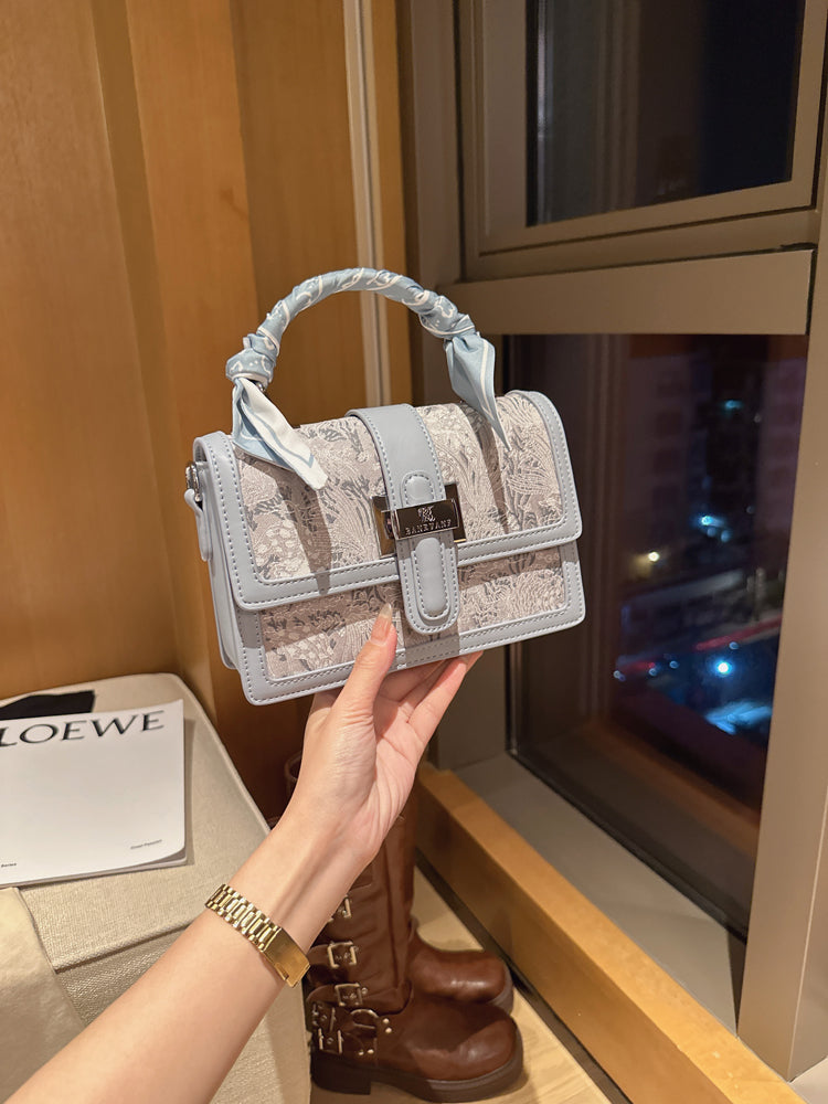 Popular high-end sense niche handbag new fashion embroidery small square bag single shoulder crossbody bag woman